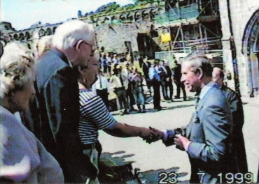 Przypadkowe spotkanie z księciem Karolem podczas wycieczki w Walii w 1999 r.