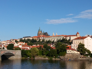 STO ZAUŁKÓW ZŁOTEJ PRAGI
